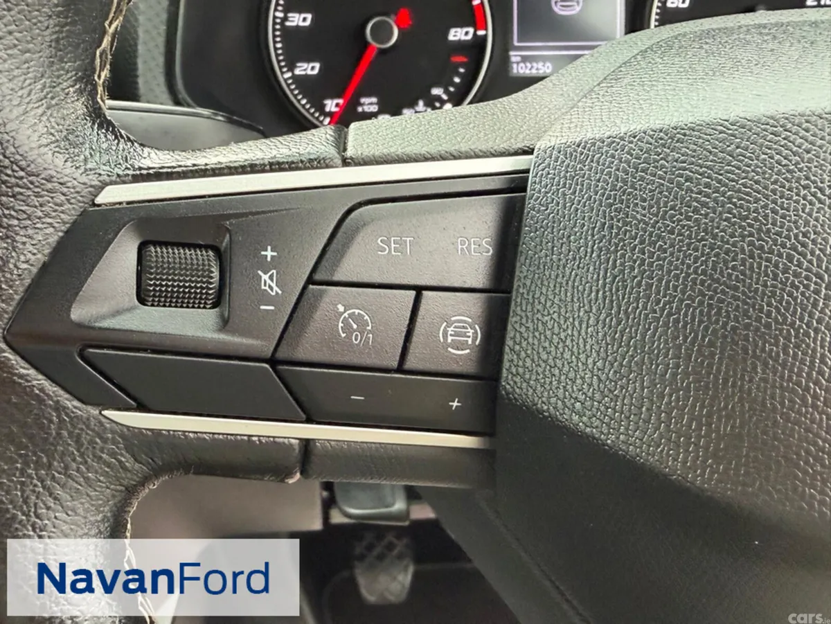 SEAT Arona SUV, Petrol, 2022, Grey