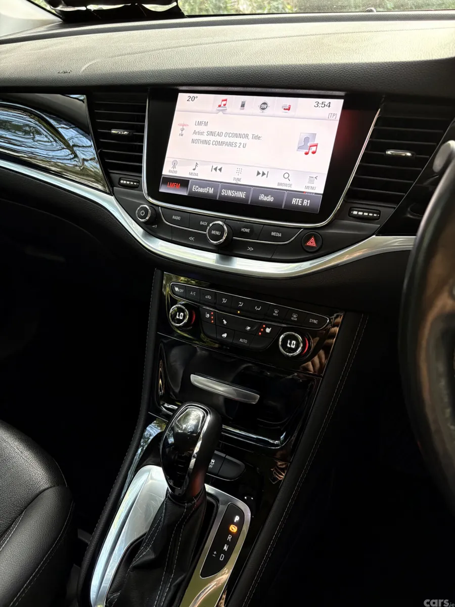 Vauxhall Astra Hatchback, Diesel, 2017, Grey