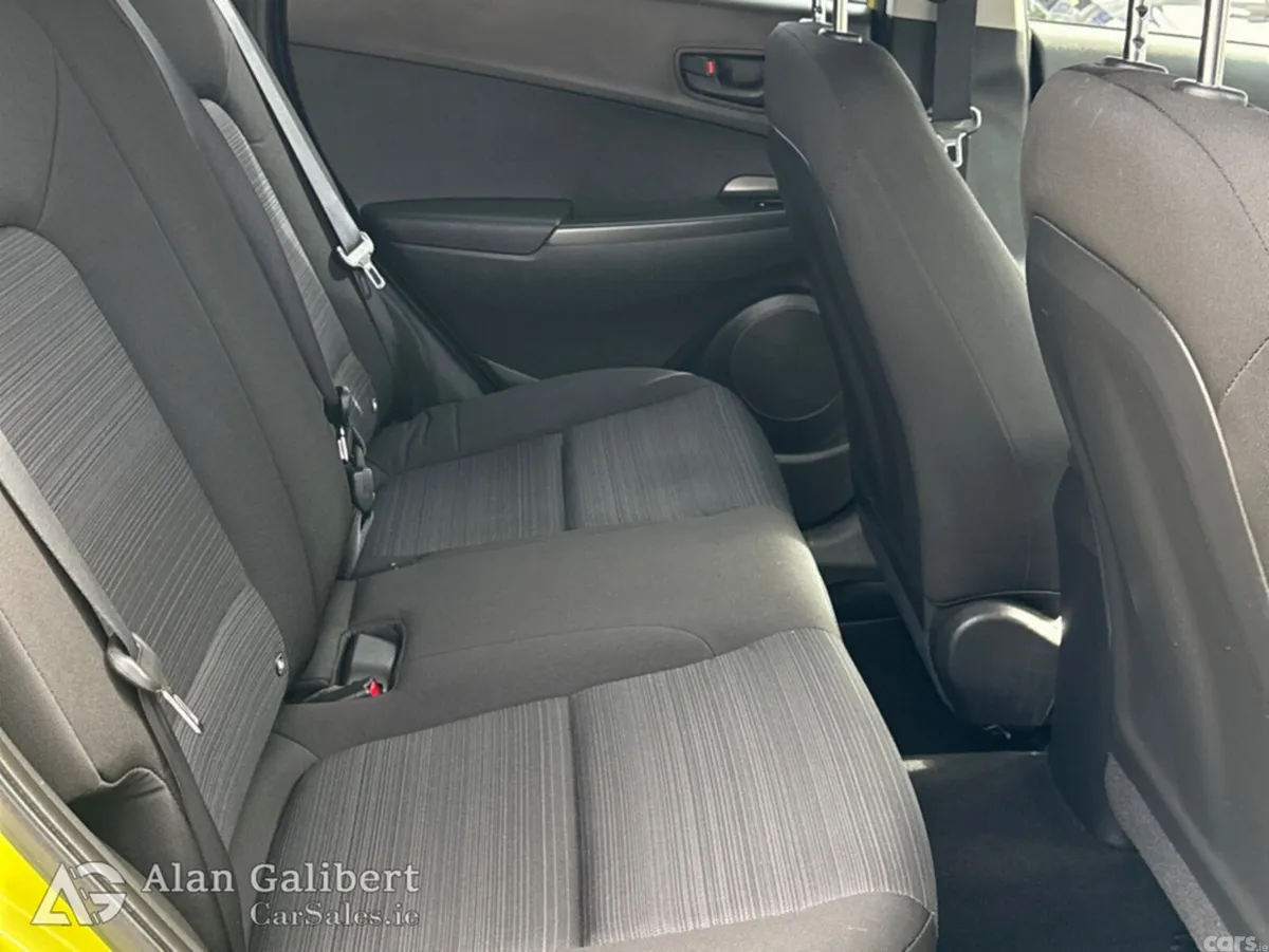 Hyundai KONA MPV, Petrol, 2018, Green
