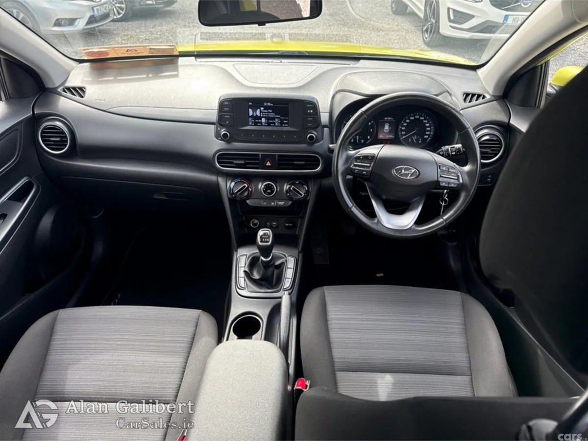 Hyundai KONA MPV, Petrol, 2018, Green