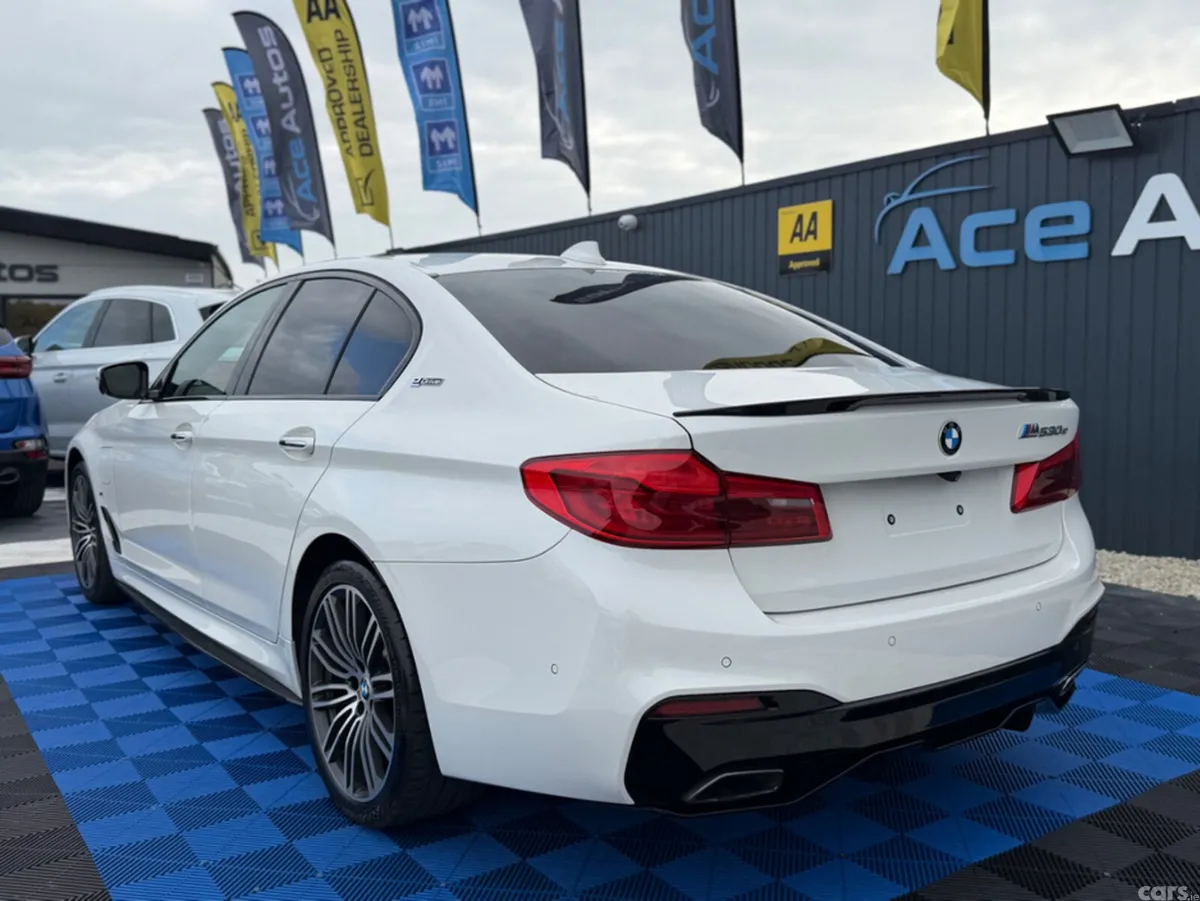 BMW 5-Series Saloon, Petrol Plug-in Hybrid, 2017, White