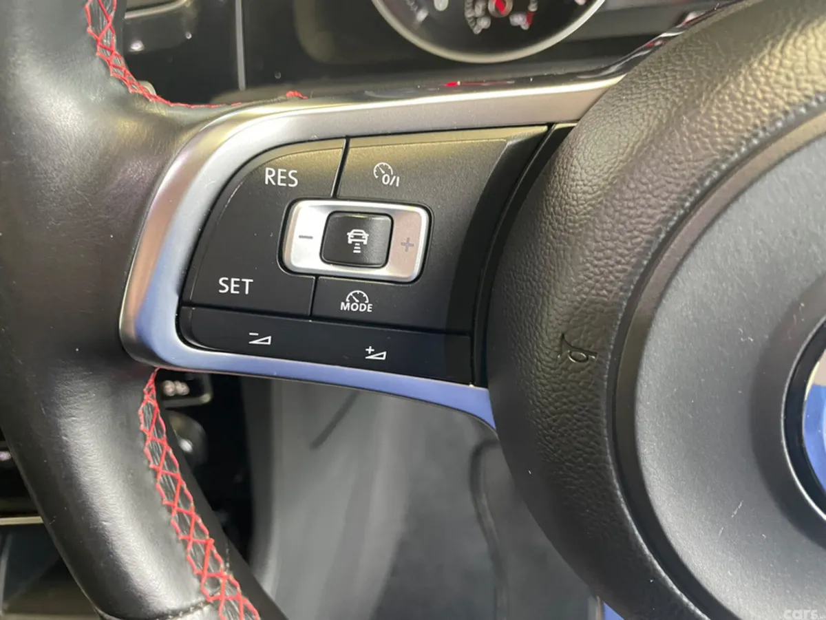 Volkswagen Golf Hatchback, Petrol, 2017, Grey