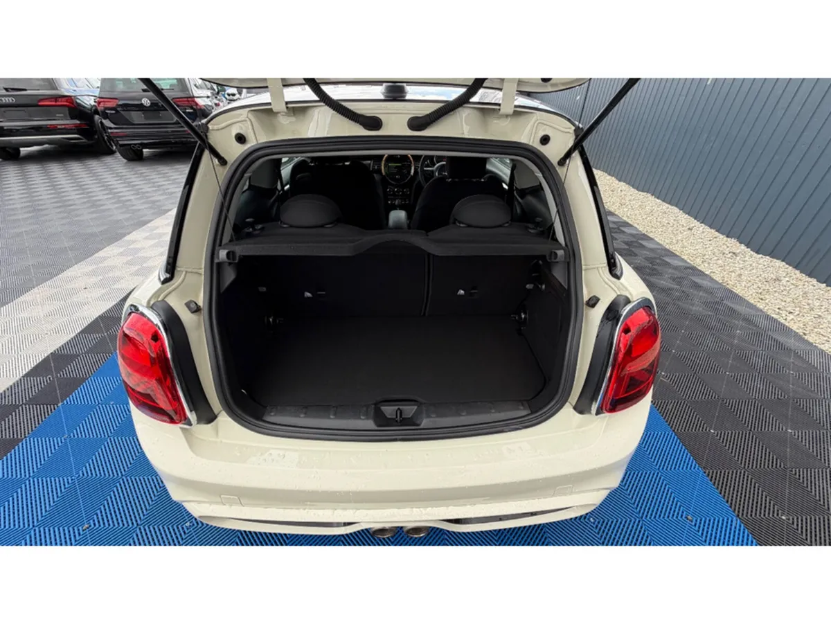Mini Cooper Hatchback, Diesel, 2020, White