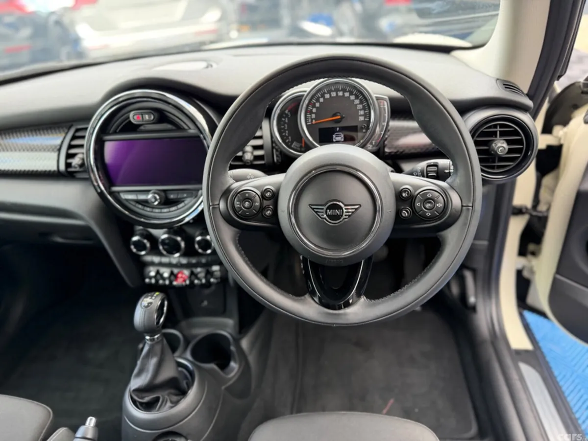 Mini Cooper Hatchback, Diesel, 2020, White