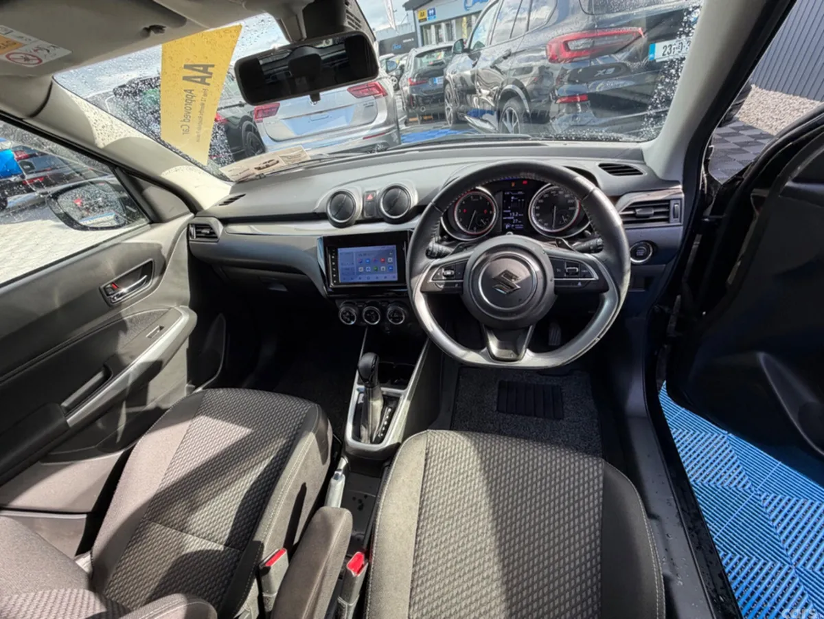 Suzuki Swift Hatchback, Petrol, 2019, Black