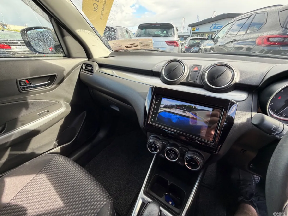 Suzuki Swift Hatchback, Petrol, 2019, Black