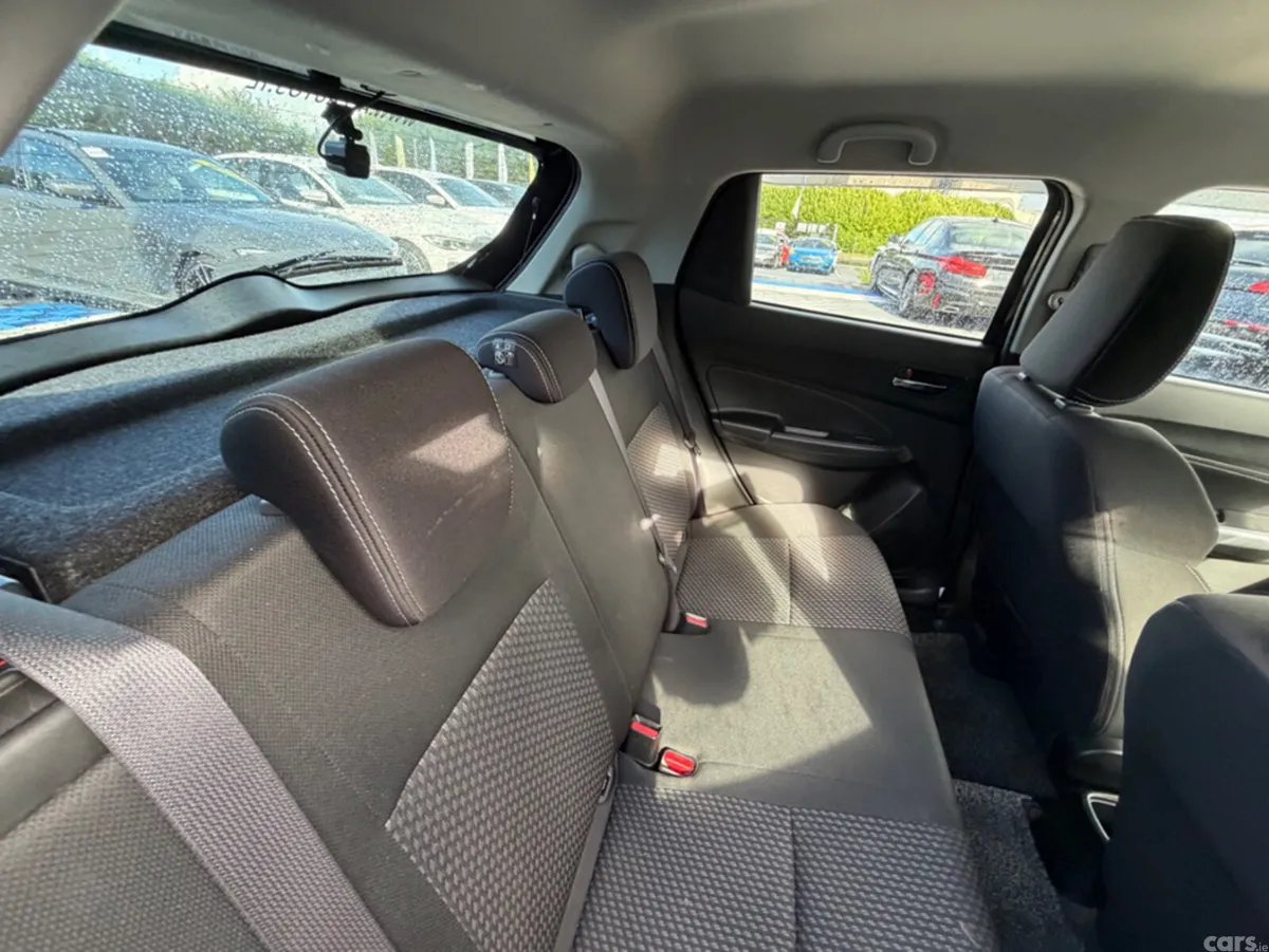 Suzuki Swift Hatchback, Petrol, 2019, Black