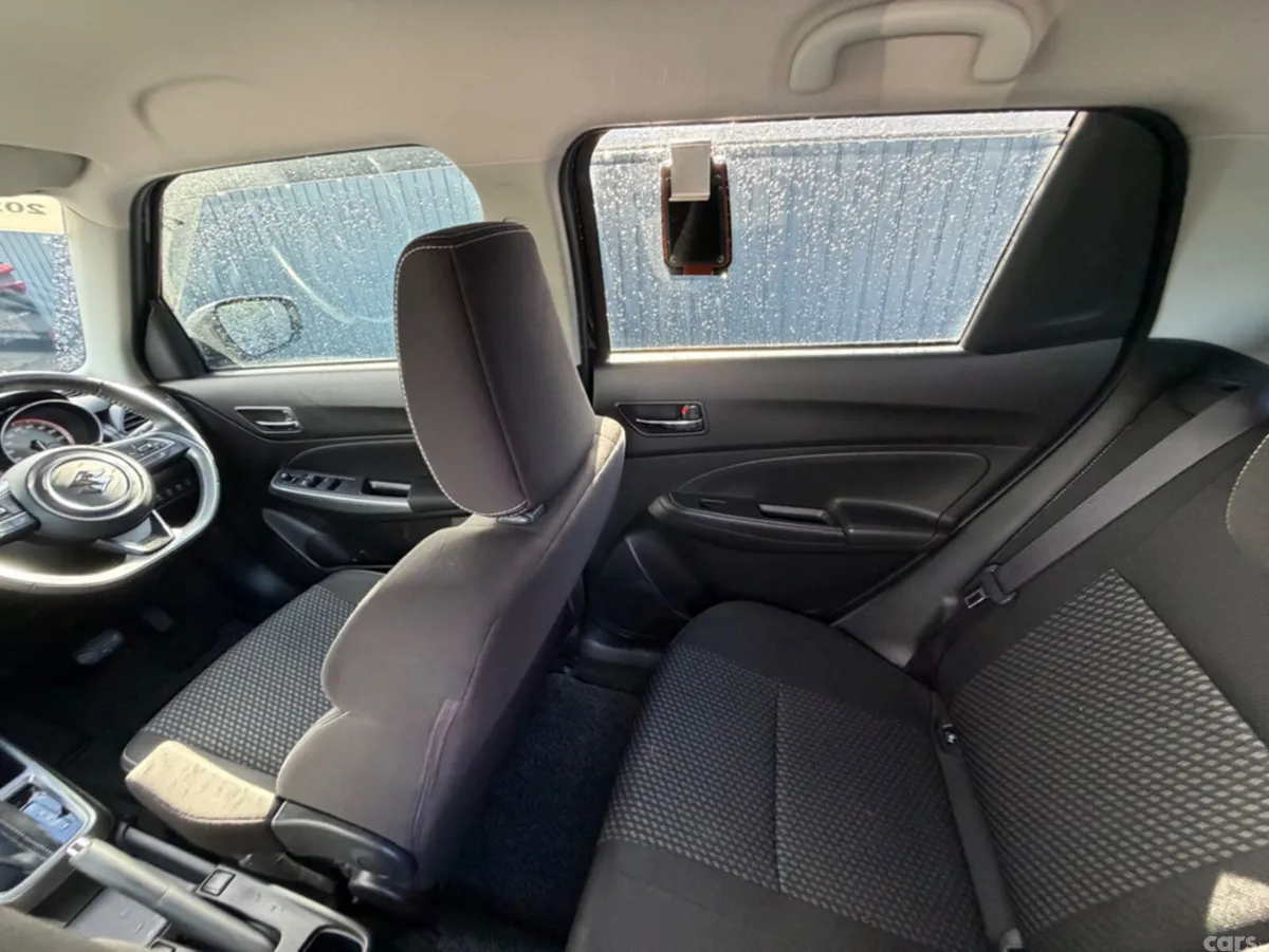 Suzuki Swift Hatchback, Petrol, 2019, Black