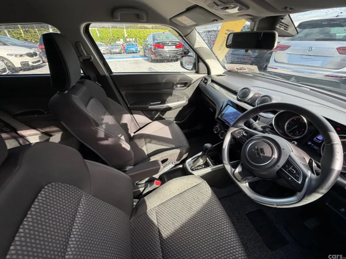 Suzuki Swift Hatchback, Petrol, 2019, Black