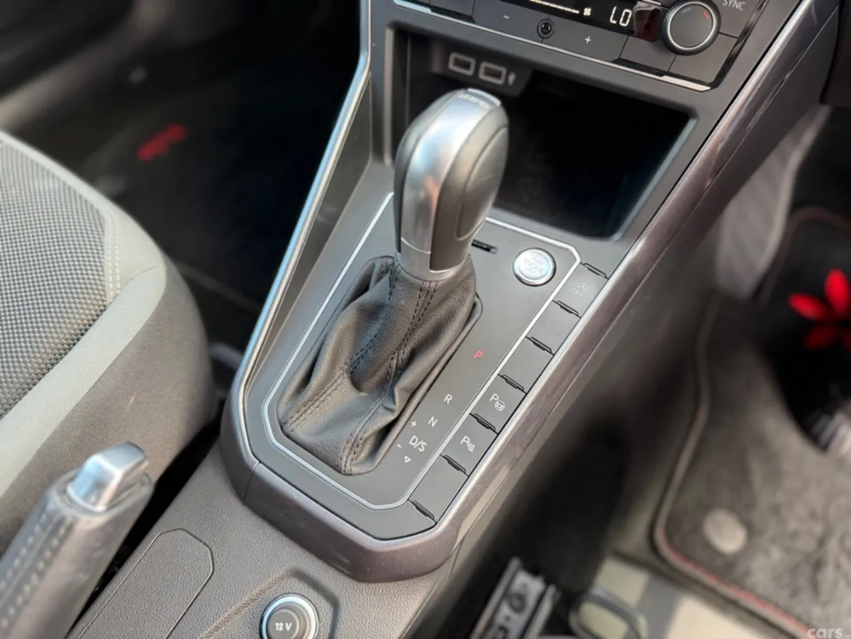 Volkswagen Polo Hatchback, Petrol, 2019, Silver