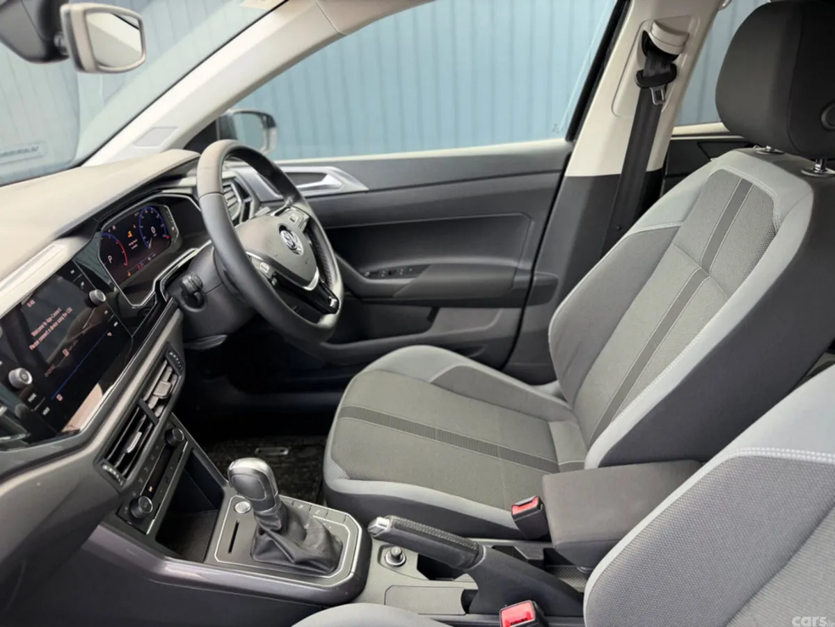 Volkswagen Polo Hatchback, Petrol, 2019, Black