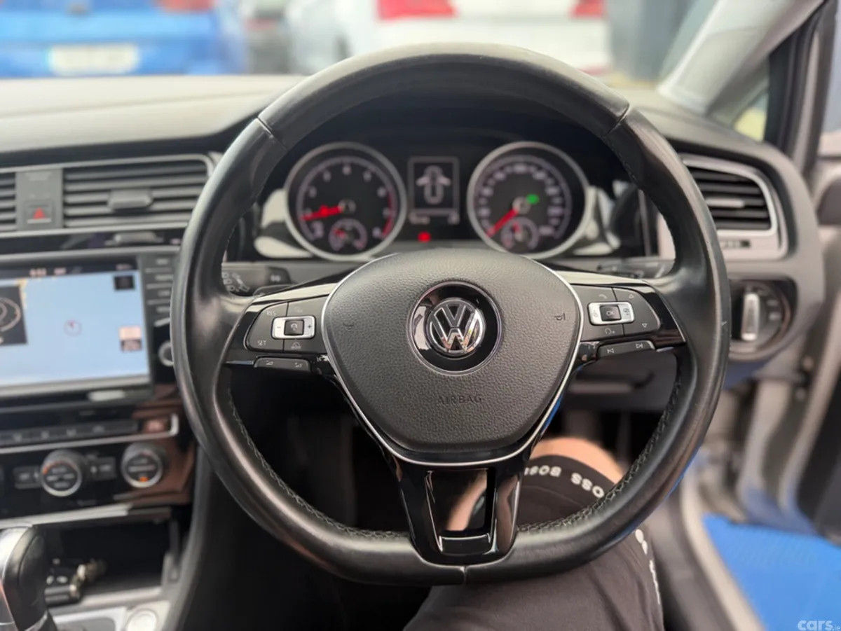Volkswagen Golf Hatchback, Petrol, 2016, Silver
