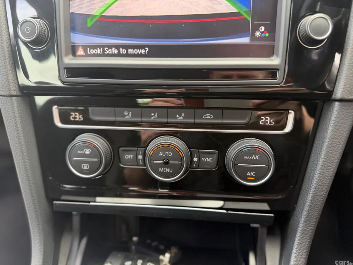 Volkswagen Golf Hatchback, Petrol, 2016, Silver