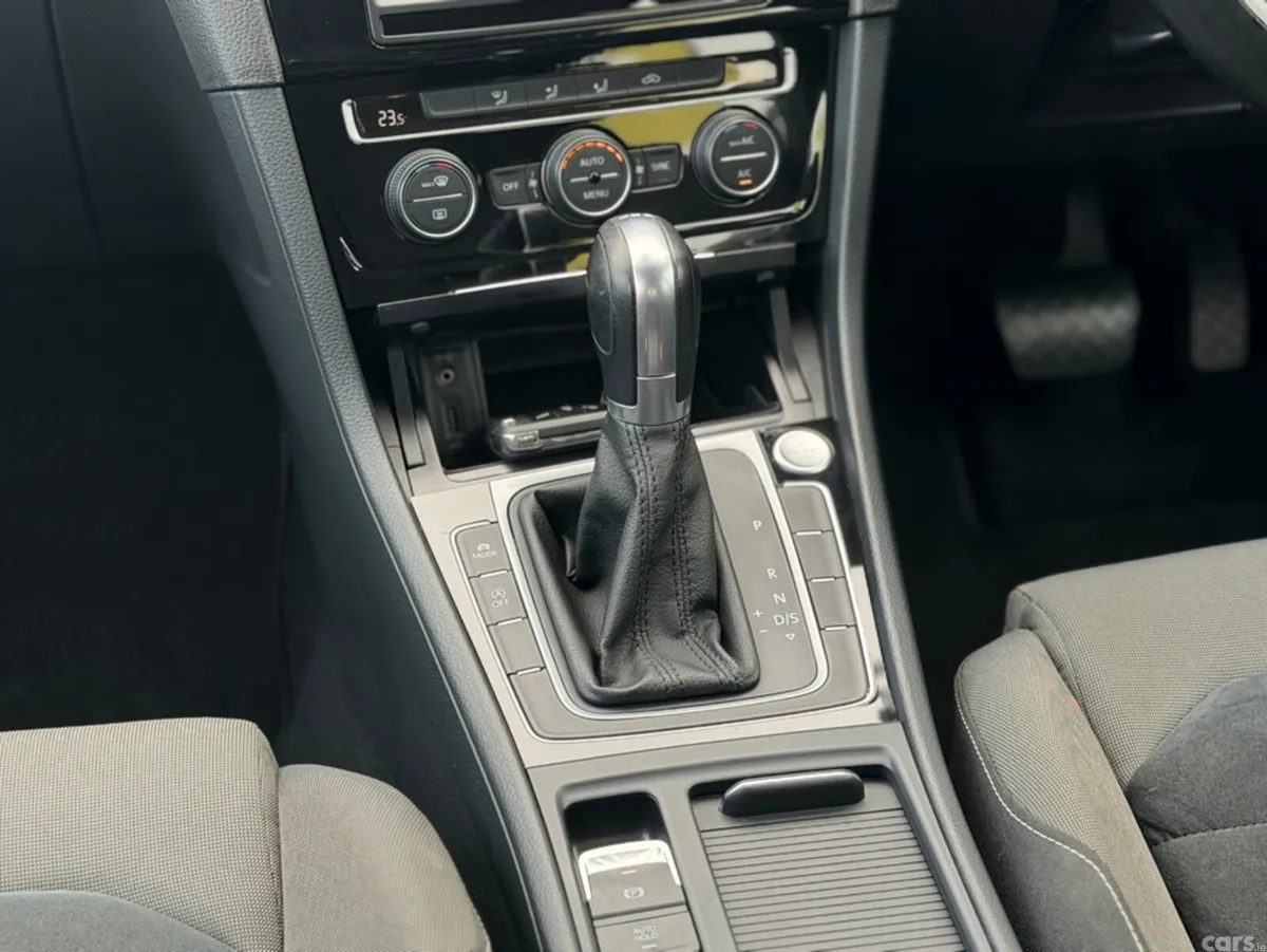 Volkswagen Golf Hatchback, Petrol, 2016, Silver