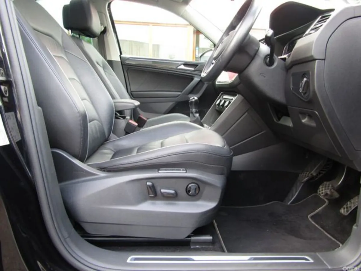 Volkswagen Tiguan Estate, Diesel, 2020, Black