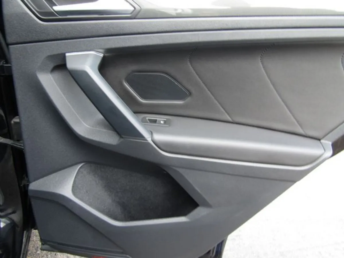 Volkswagen Tiguan Estate, Diesel, 2020, Black