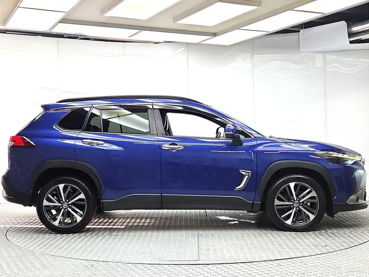 Toyota Corolla Cross SUV, Petrol Hybrid, 2022, Blue