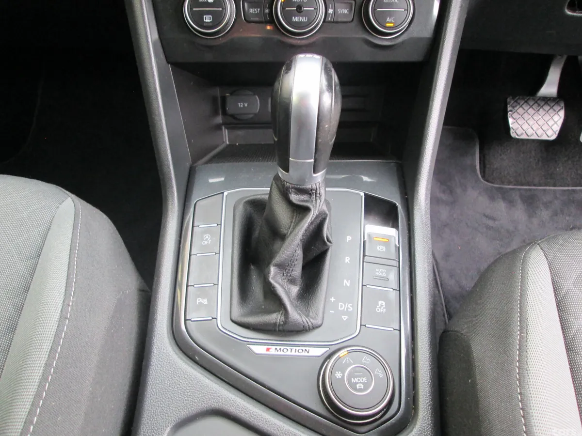 Volkswagen Tiguan SUV, Diesel, 2017, Silver
