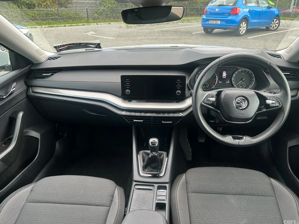 Skoda Octavia Estate, Diesel, 2024, White