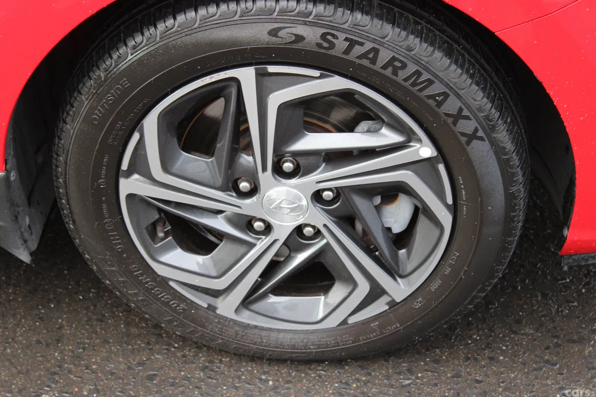 Hyundai i30 Hatchback, Petrol, 2021, Red