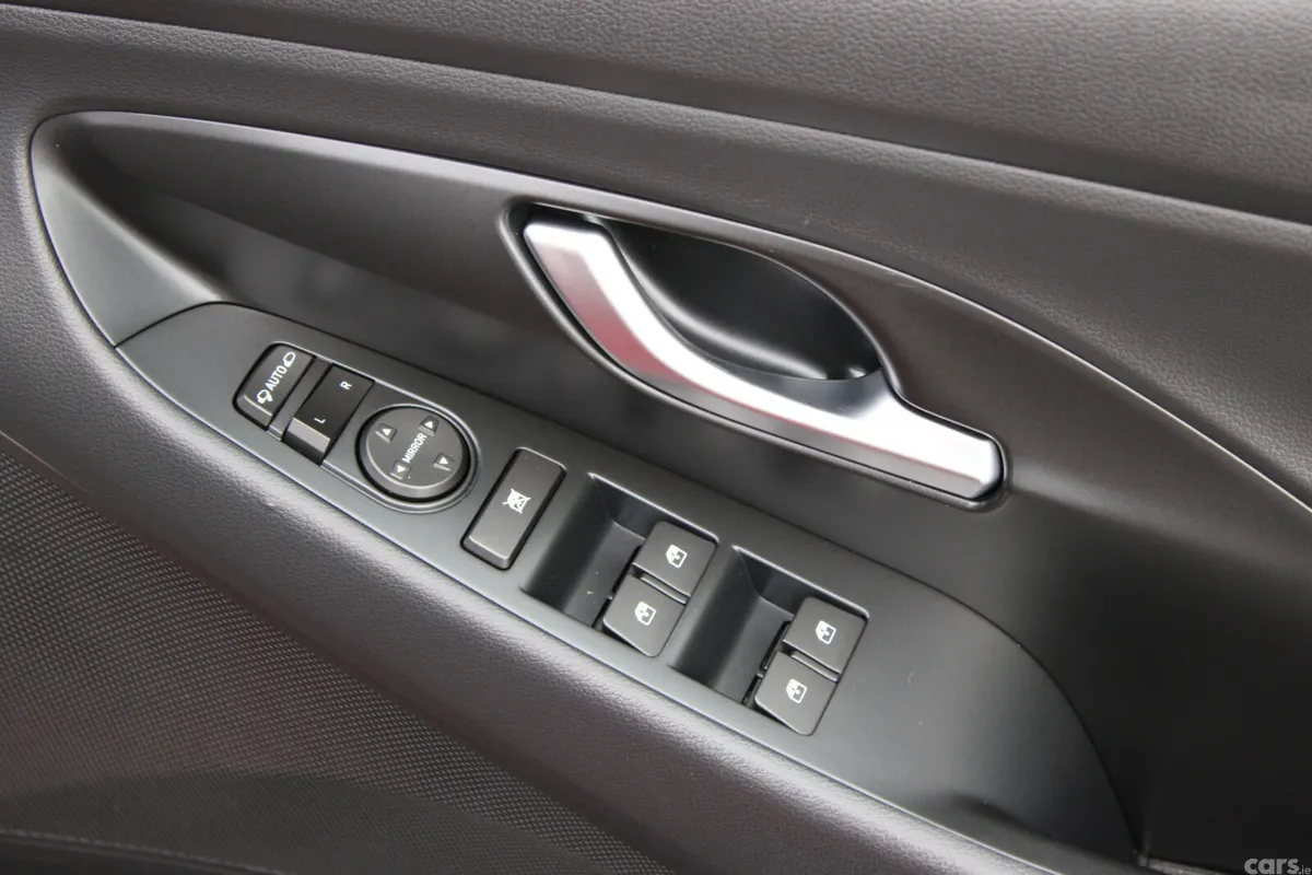 Hyundai i30 Hatchback, Petrol, 2021, Red