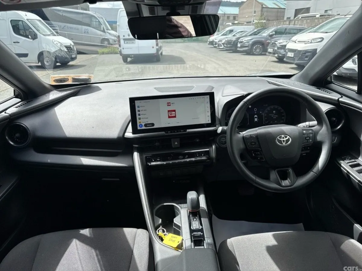 Toyota C-HR SUV, Petrol Hybrid, 2024, Silver