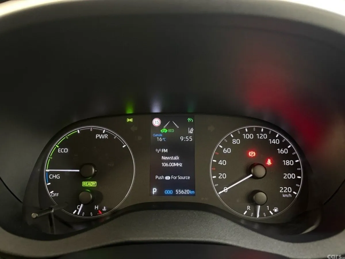 Toyota Yaris Hatchback, Petrol Hybrid, 2023, Silver