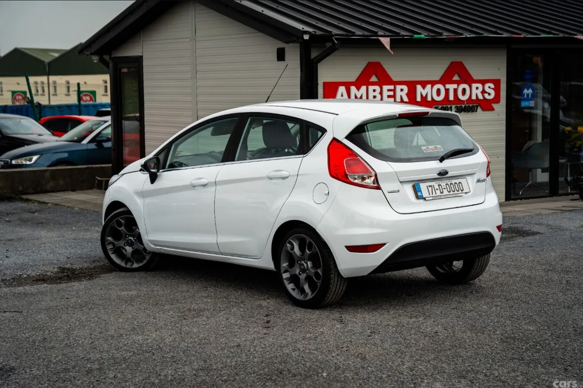 Ford Fiesta Hatchback, Petrol, 2017, White