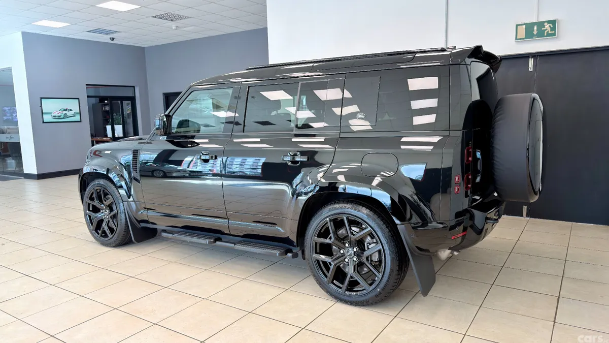 Land Rover Defender SUV, Petrol Hybrid, 2023, Black
