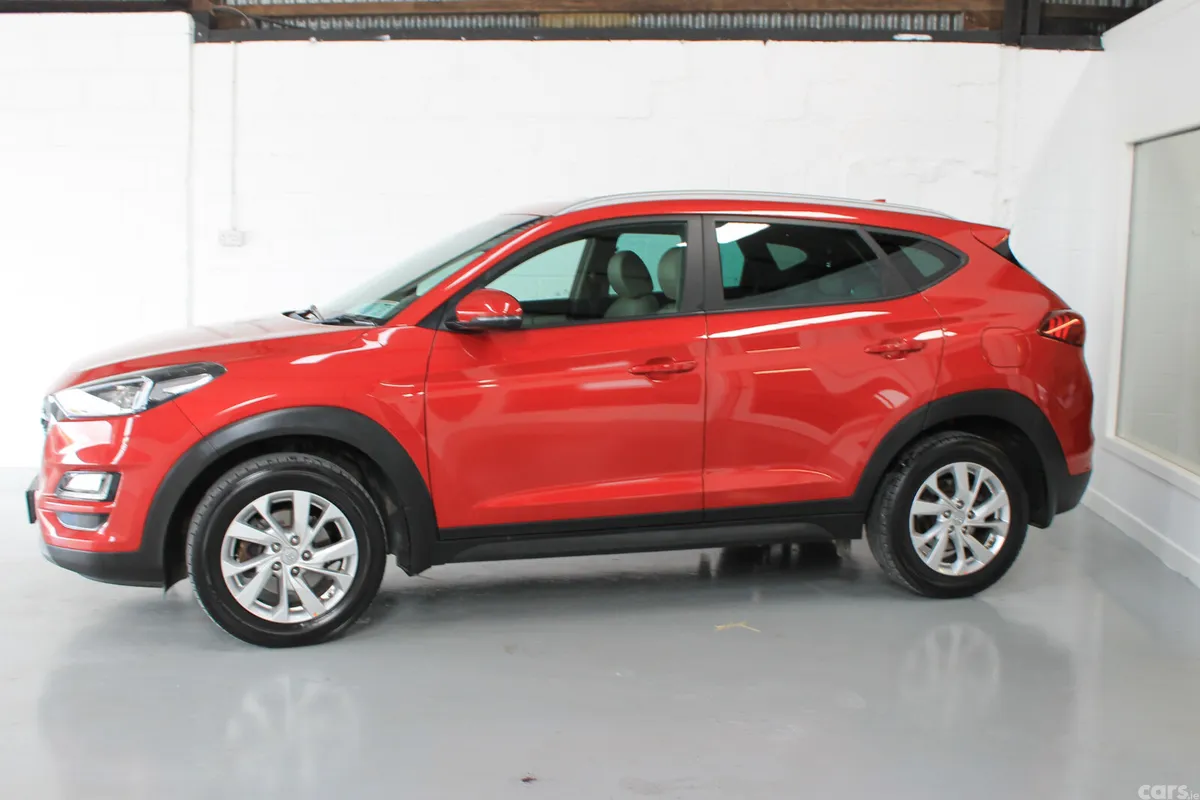 Hyundai Tucson SUV, Diesel, 2019, Red