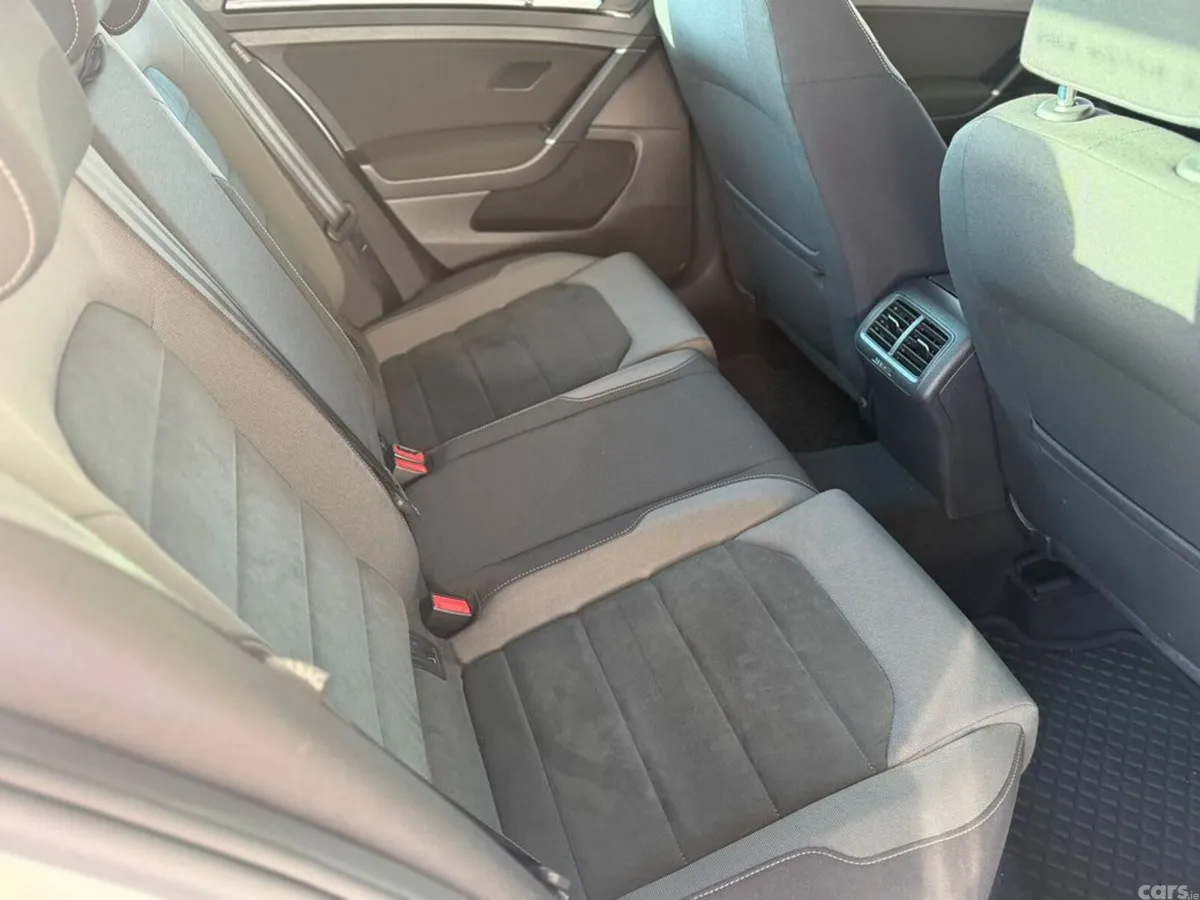 Volkswagen Golf Hatchback, Petrol, 2018, White