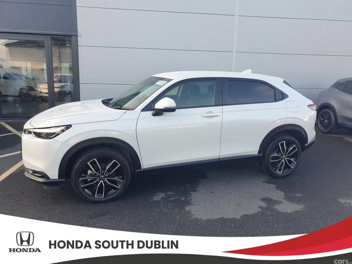 Honda HR-V Hatchback, Petrol Hybrid, 2025, White
