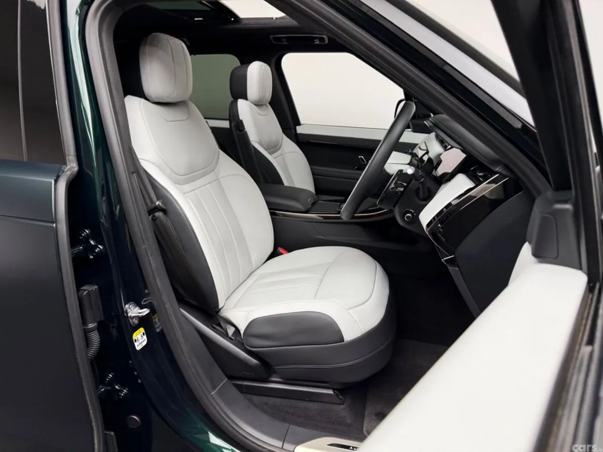 Land Rover Range Rover Sport SUV, Petrol Plug-in Hybrid, 2026, Green