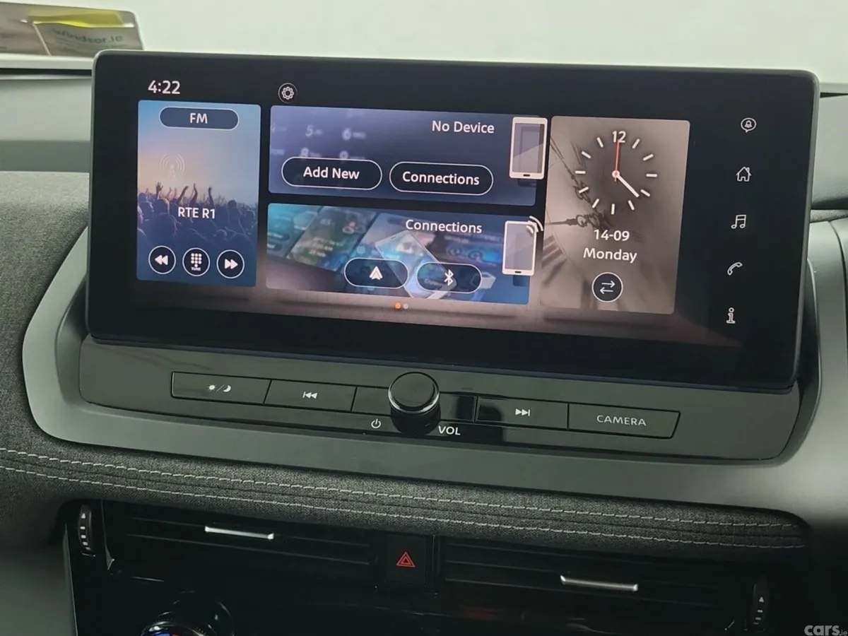 Nissan Qashqai MPV, Petrol Hybrid, 2025, Green
