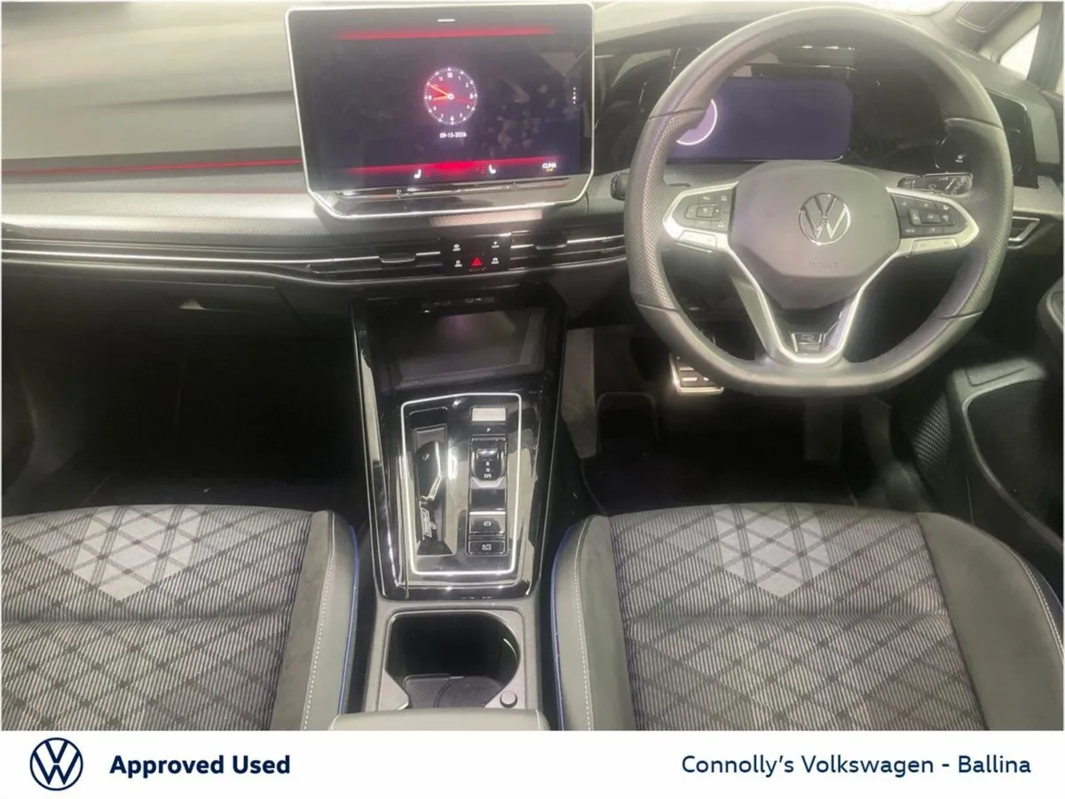 Volkswagen Golf Estate, Diesel, 2025, White
