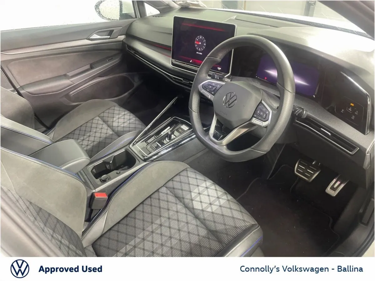 Volkswagen Golf Estate, Diesel, 2025, White