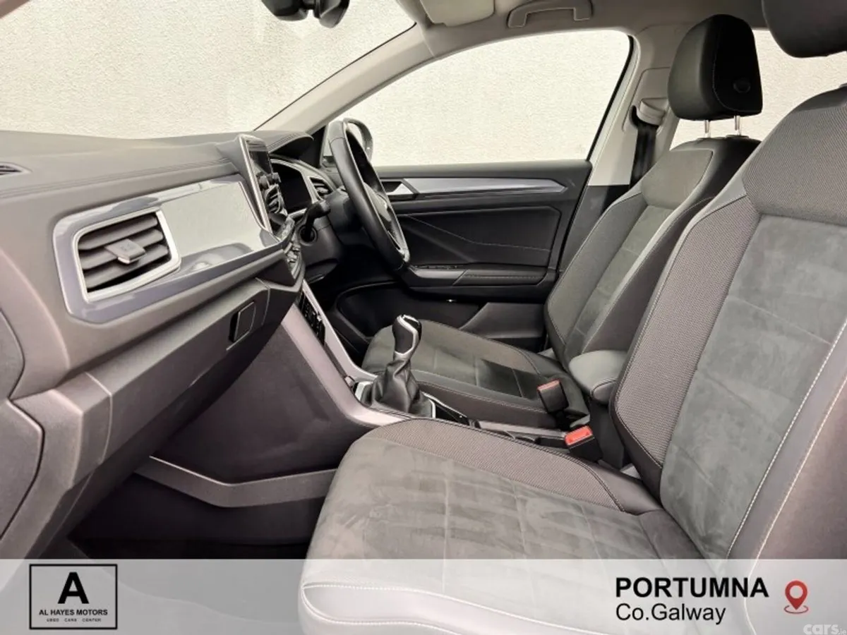 Volkswagen T-Roc SUV, Petrol, 2023, White