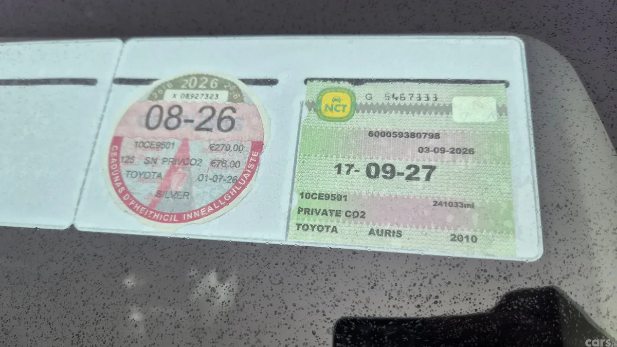 Toyota Auris Hatchback, Diesel, 2010, Silver