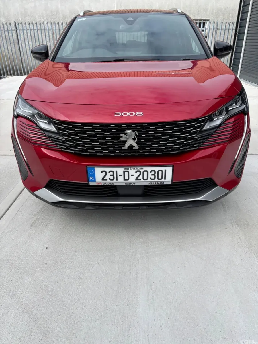 Peugeot 3008 MPV, Diesel, 2023, Red