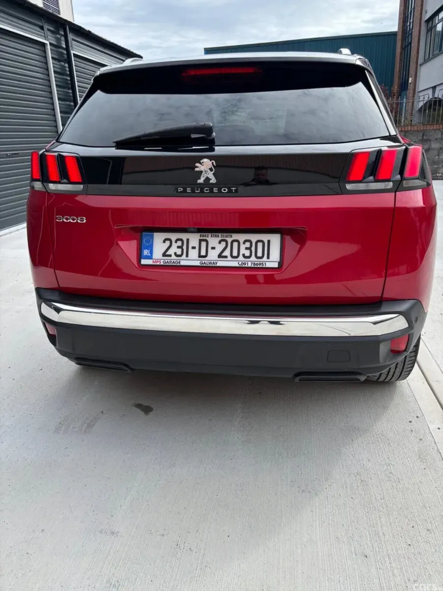 Peugeot 3008 MPV, Diesel, 2023, Red