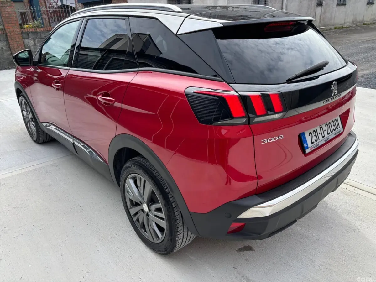 Peugeot 3008 MPV, Diesel, 2023, Red
