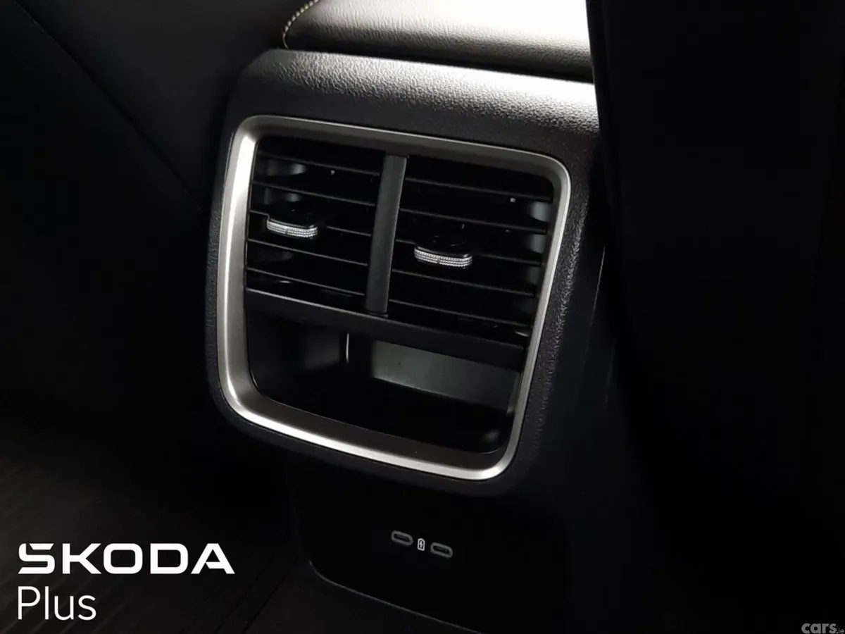 Skoda Octavia Estate, Diesel, 2025, Blue