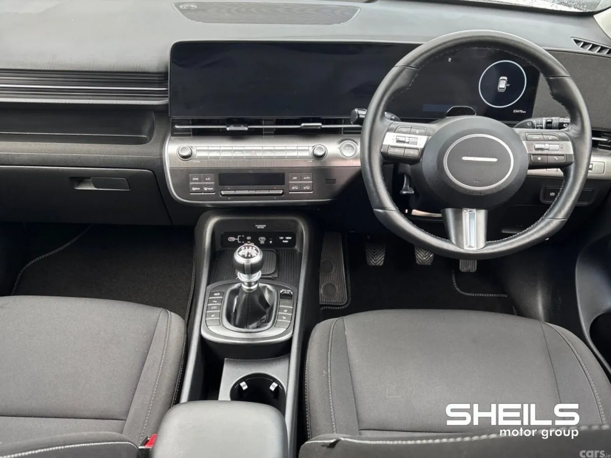 Hyundai KONA MPV, Petrol, 2026, White