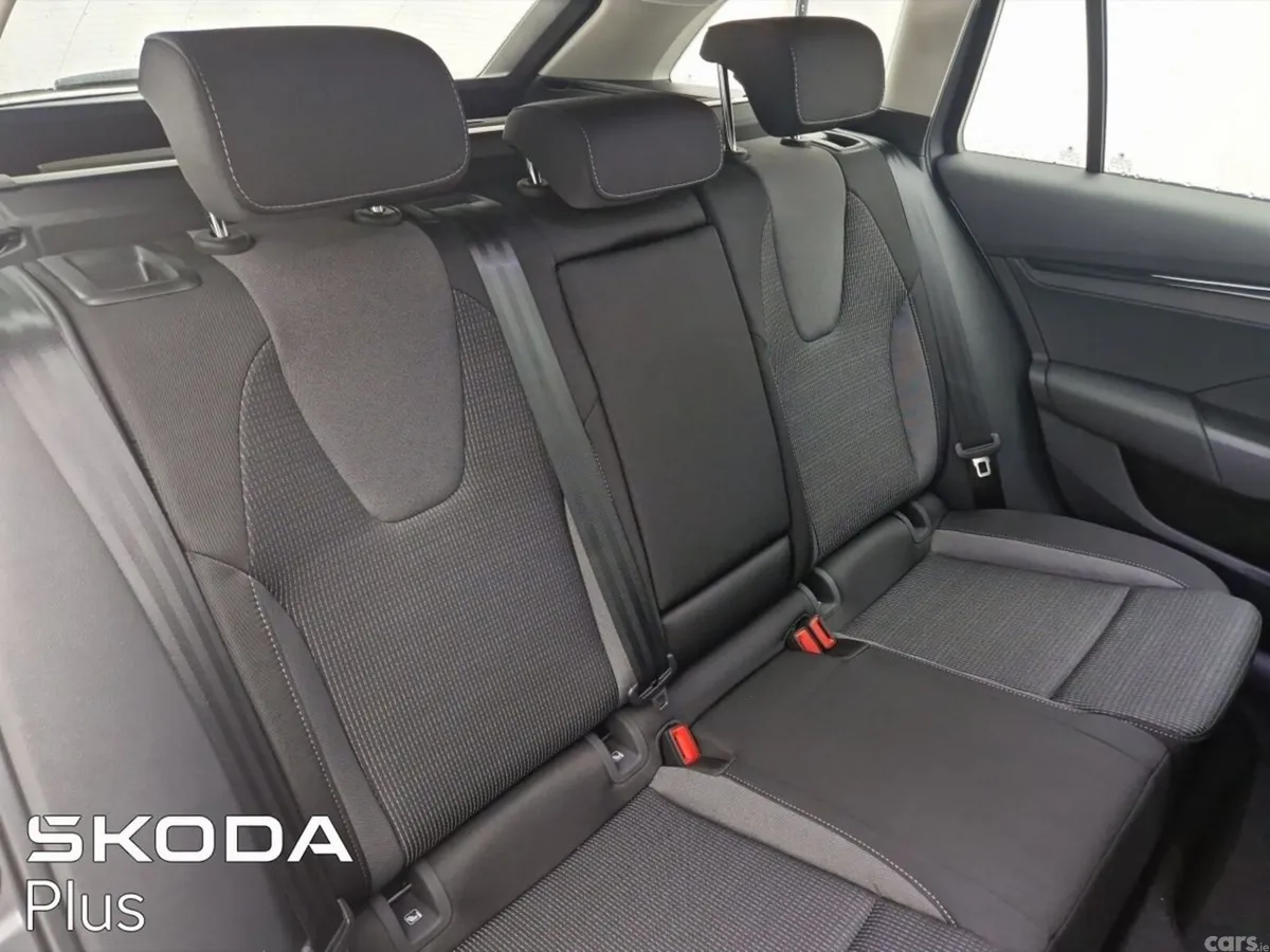 Skoda Octavia Estate, Diesel, 2026, Grey