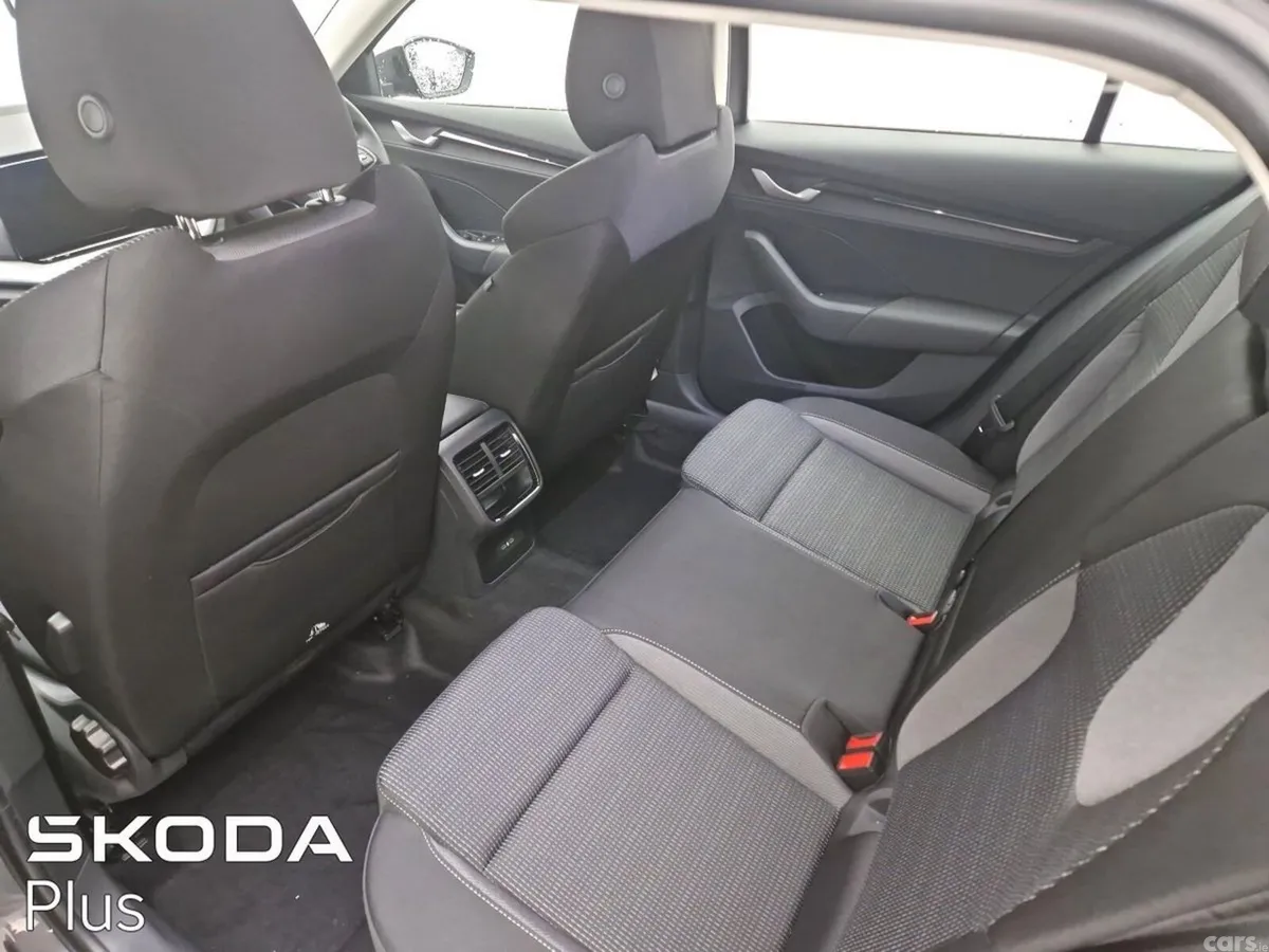 Skoda Octavia Estate, Diesel, 2026, Grey