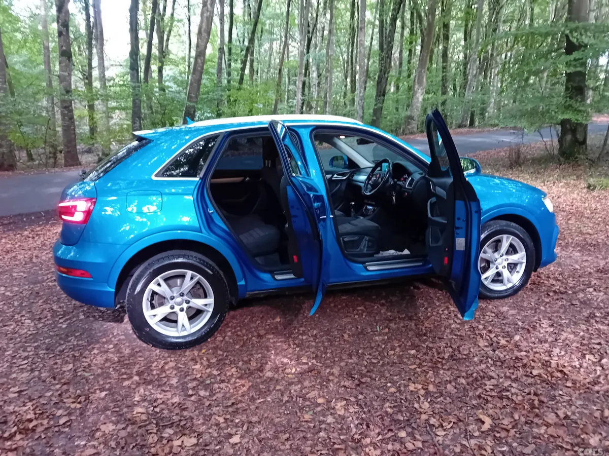 Audi Q3 SUV, Diesel, 2016, Blue