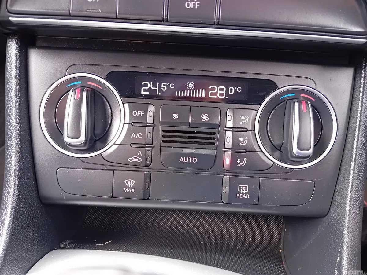 Audi Q3 SUV, Diesel, 2016, Blue