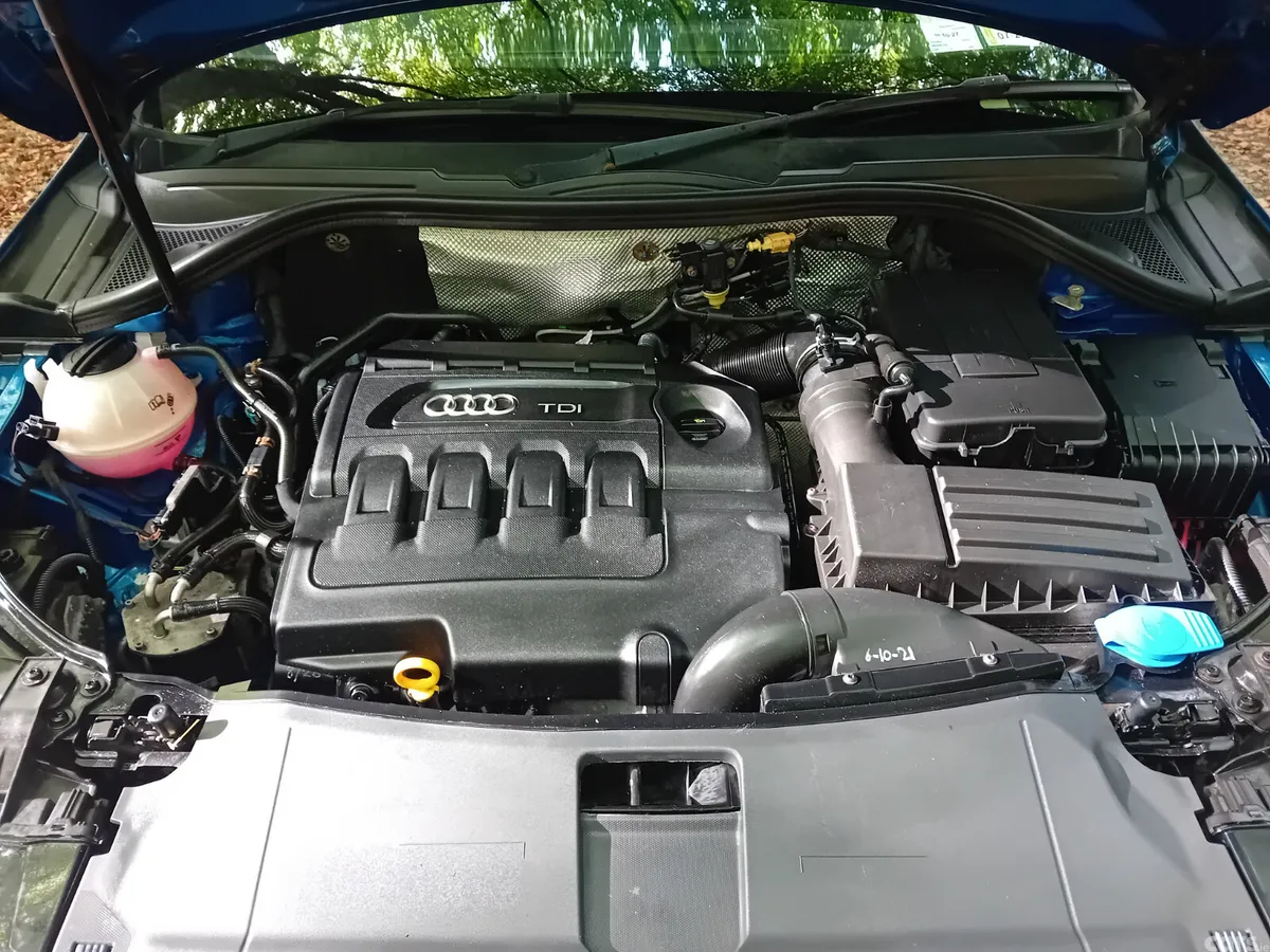 Audi Q3 SUV, Diesel, 2016, Blue