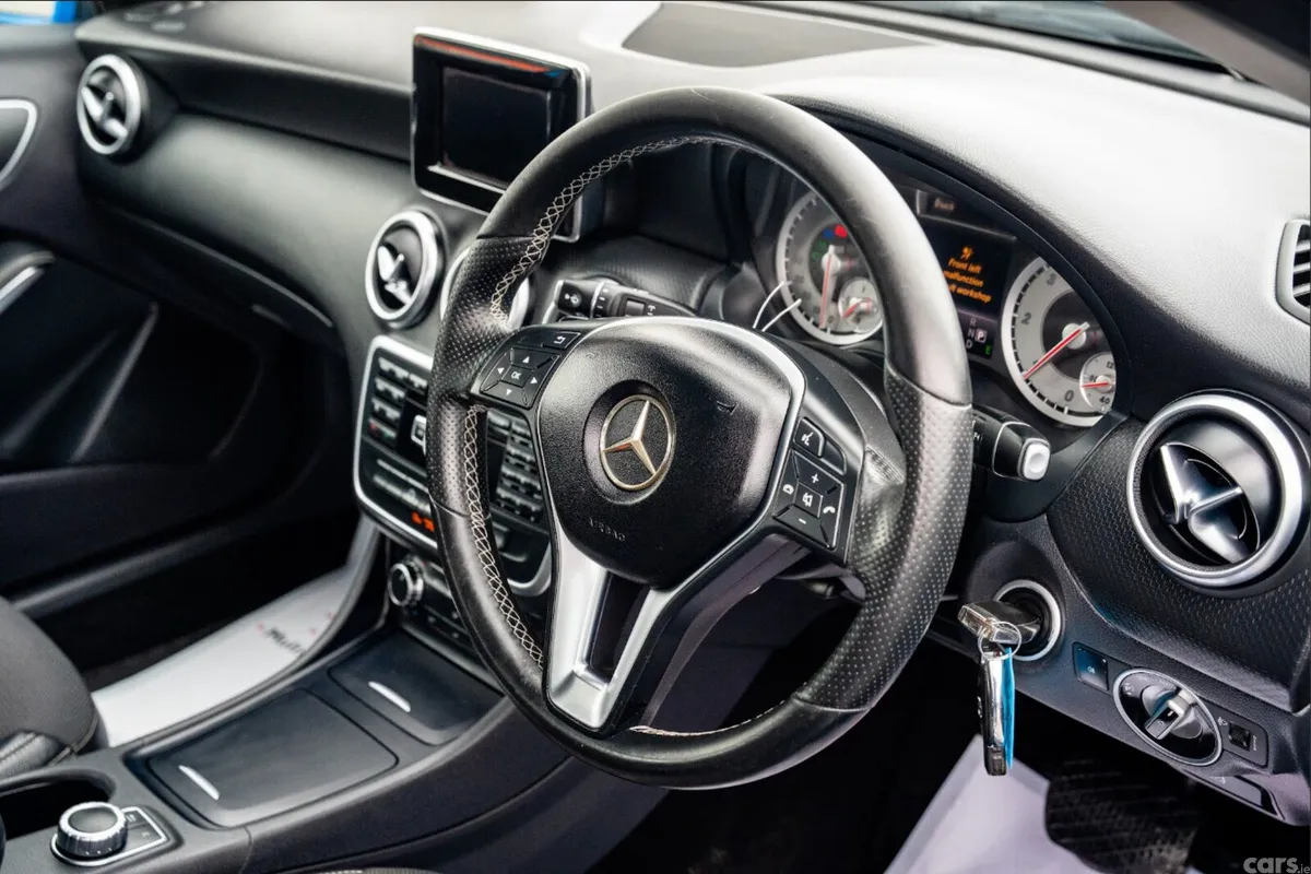 Mercedes-Benz A-Class Hatchback, Diesel, 2015, Blue