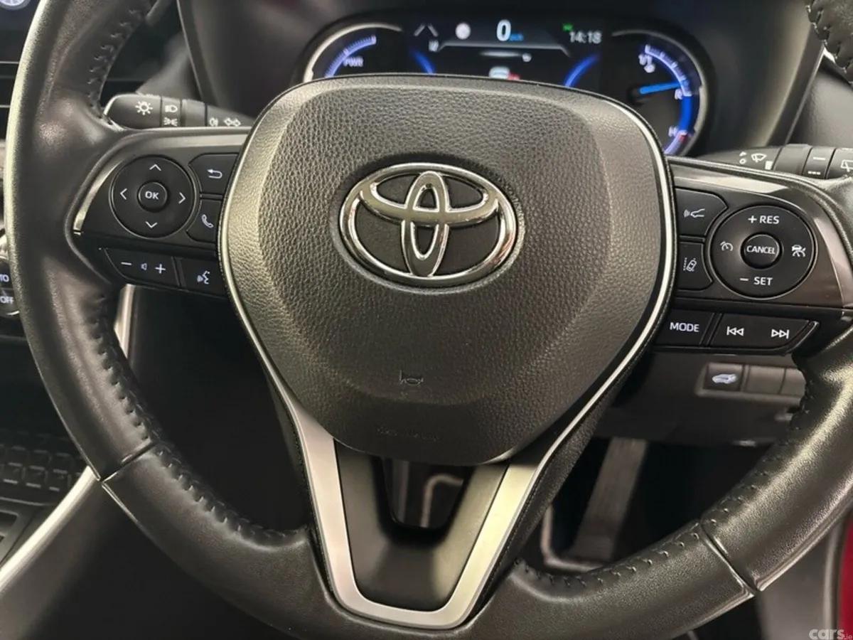 Toyota RAV4 SUV, Petrol Hybrid, 2023, Red